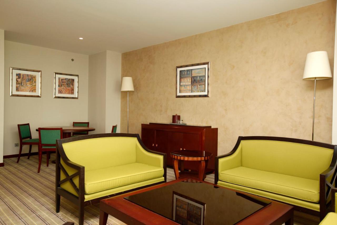 Holiday Inn Olaya By Ihg Riyadh Eksteriør bilde