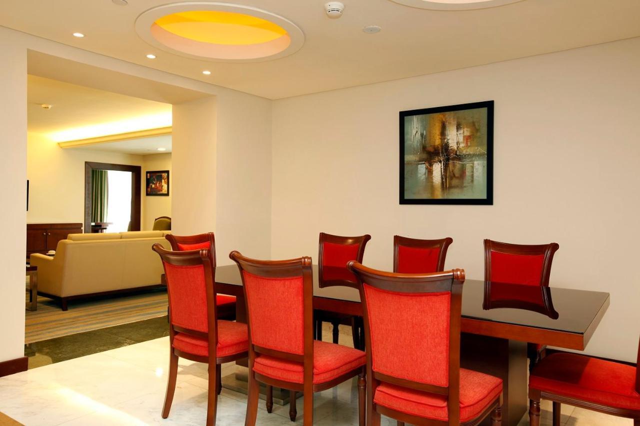 Holiday Inn Olaya By Ihg Riyadh Eksteriør bilde